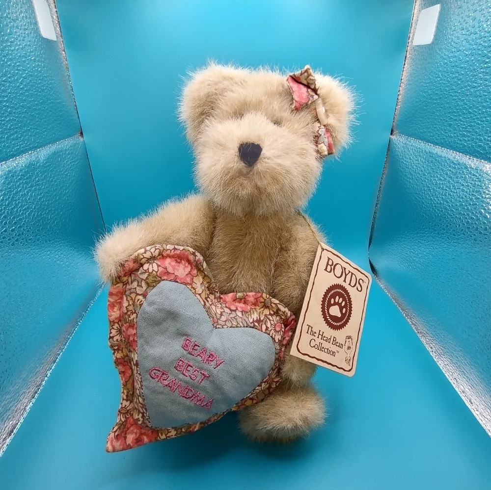 Boyds Bear Granny B. Bear Beary Best Grandma Plush Heart Pillow with Tag…